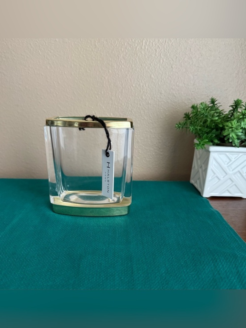 Halston Home gold tone toothbrush holder with tags